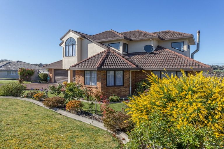Photo of property in 27 Nirvana Way, Mount Roskill, Auckland, 1041