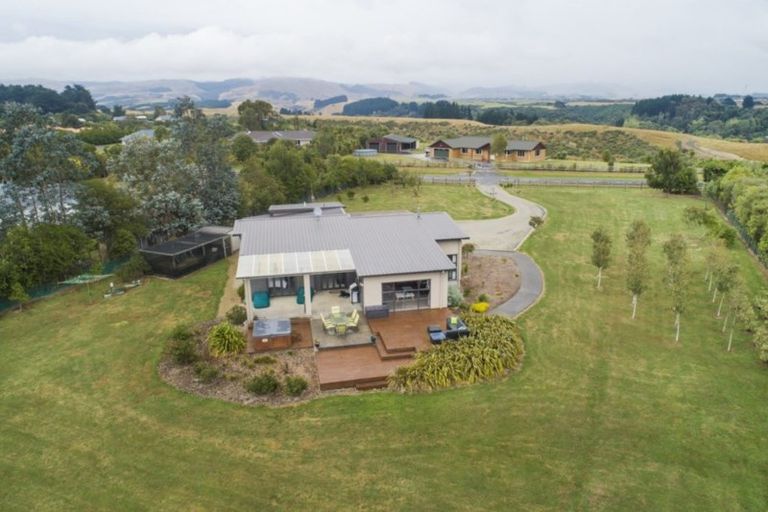 Photo of property in 47 Polson Hill Drive, Aokautere, Palmerston North, 4471