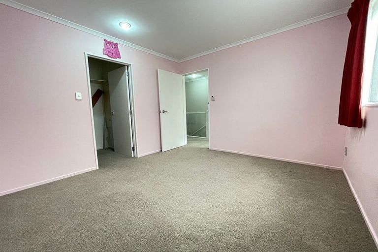 Photo of property in 43 Clover Drive, Henderson, Auckland, 0610