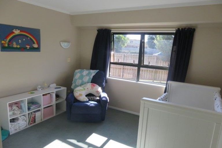 Photo of property in 17 Mews Place, Forest Lake, Hamilton, 3200