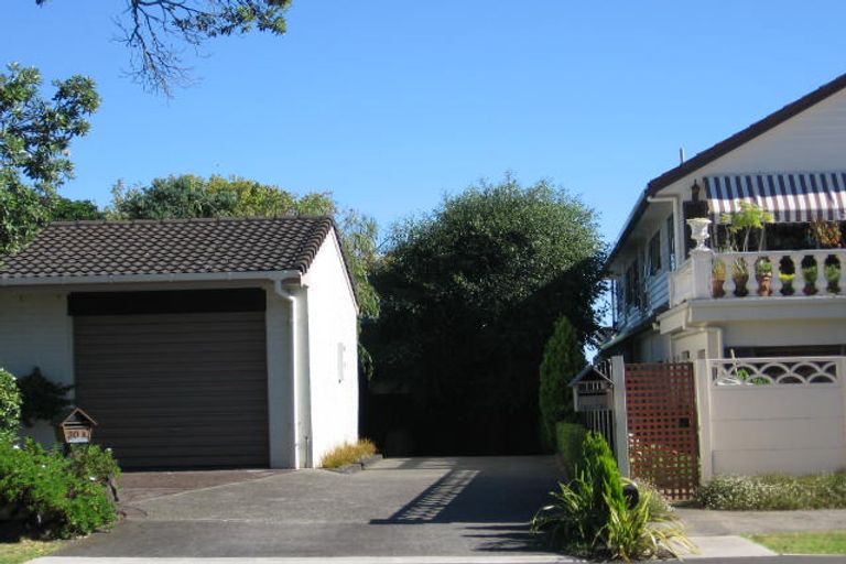 Photo of property in 2/30 Kitchener Road, Takapuna, Auckland, 0620