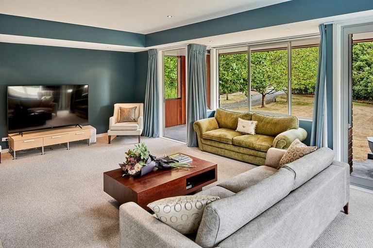 Photo of property in 97 Oxford Street, Martinborough, 5711