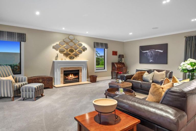 Photo of property in 945 Kahikatea Flat Road, Waitoki, Kaukapakapa, 0871