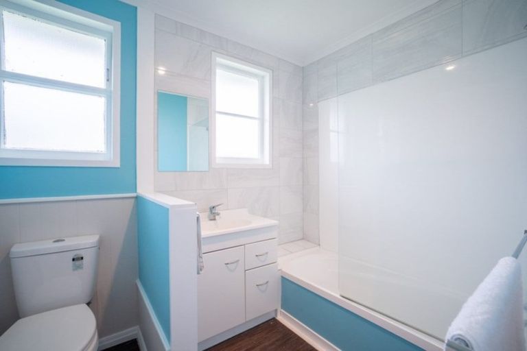 Photo of property in 139 Ruamahanga Crescent, Terrace End, Palmerston North, 4410