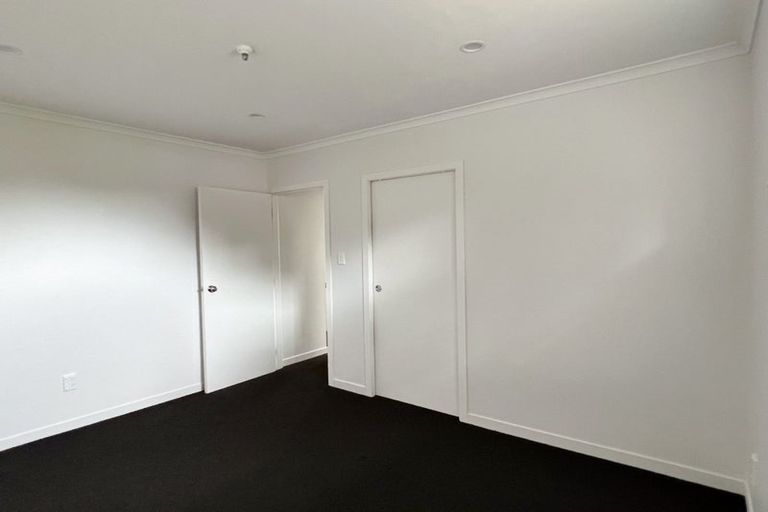 Photo of property in 84 Universal Drive, Henderson, Auckland, 0610