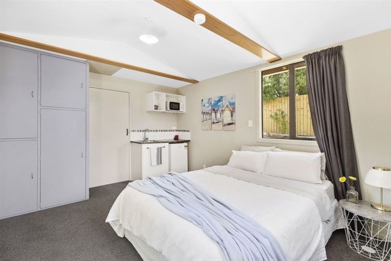 Photo of property in 76 Champion Street, Cannons Creek, Porirua, 5024