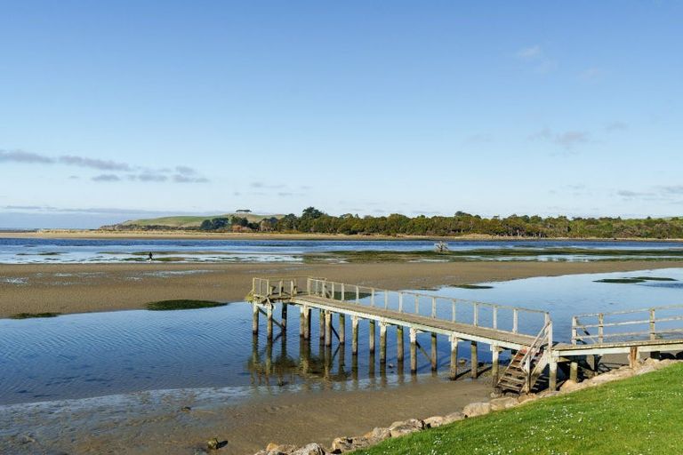 Photo of property in 17 Wratten Road, Owaka, 9585