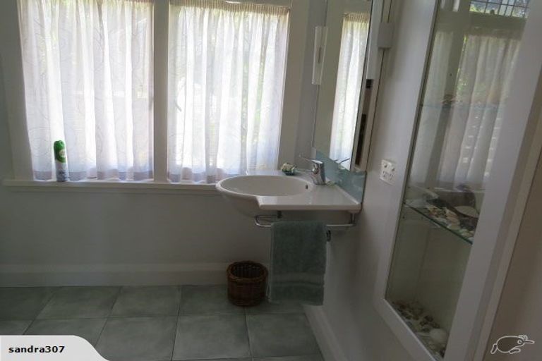 Photo of property in 28 Victoria Road, Stepneyville, Nelson, 7010