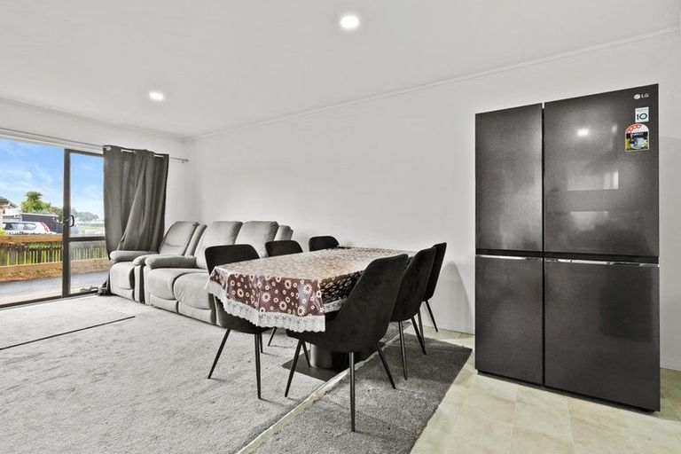 Photo of property in 1/20 Volta Place, Clendon Park, Auckland, 2103
