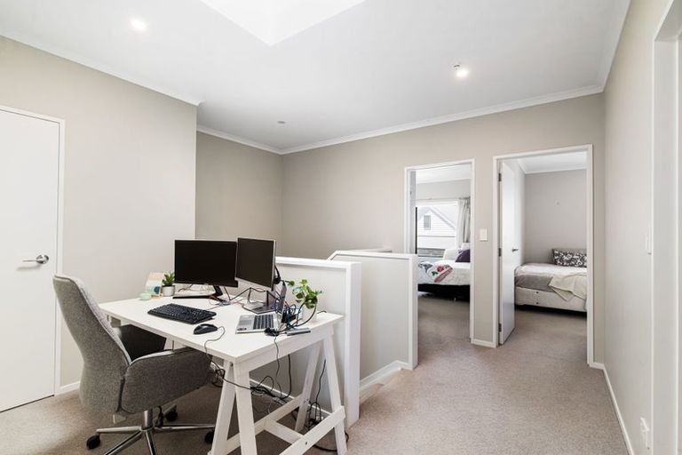 Photo of property in 5 Koura Drive, Red Beach, 0932