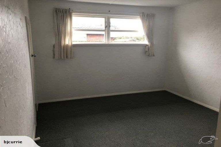 Photo of property in 15a Limbrick Street, Terrace End, Palmerston North, 4410