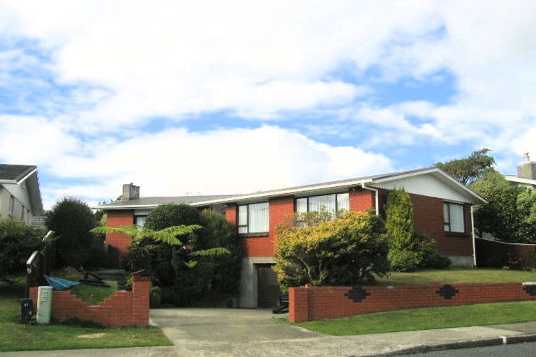 Photo of property in 31 Sunbrae Drive, Silverstream, Upper Hutt, 5019