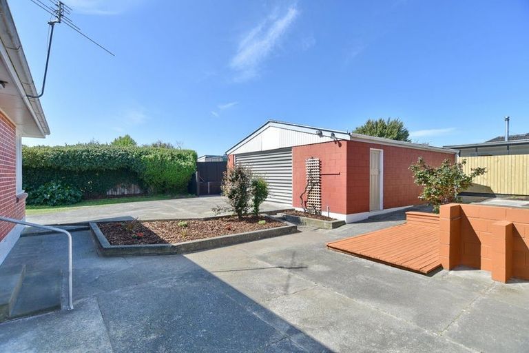Photo of property in 28 Wimborne Crescent, Aranui, Christchurch, 8061