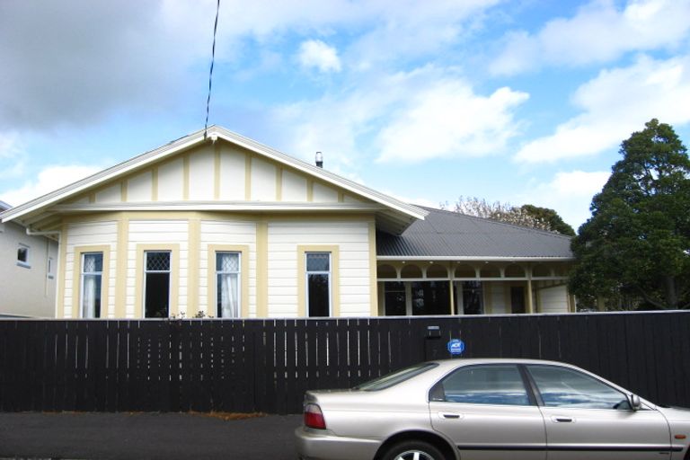 Photo of property in 7 Wallace Place, Westown, New Plymouth, 4310