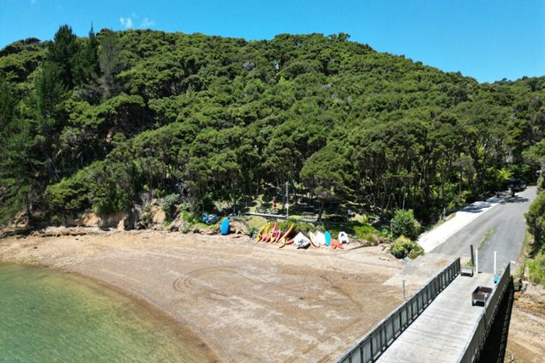 Photo of property in 17 Woods Ridge Road, Kawau Island, 0920
