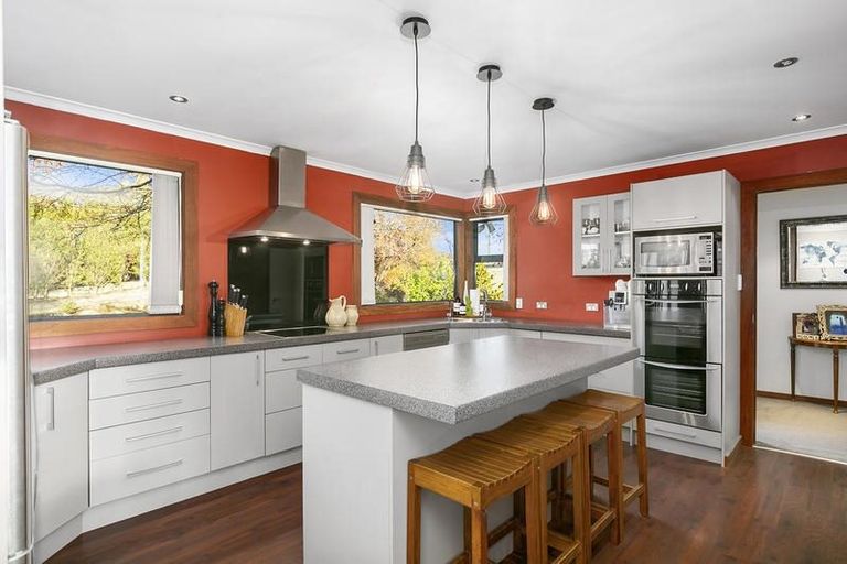 Photo of property in 332 Kenmure Road, Kenmure, Dunedin, 9011