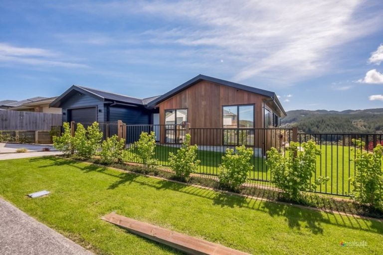 Photo of property in 105 Kirton Drive, Riverstone Terraces, Upper Hutt, 5018