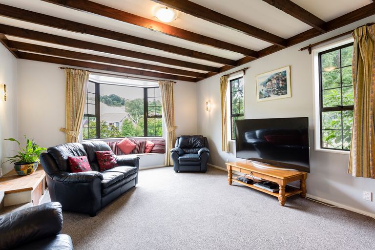 Photo of property in 43 Glenross Street, Glenross, Dunedin, 9011