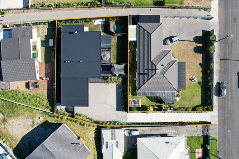 Photo of property in 30a Moana Street, Otaki Beach, Otaki, 5512