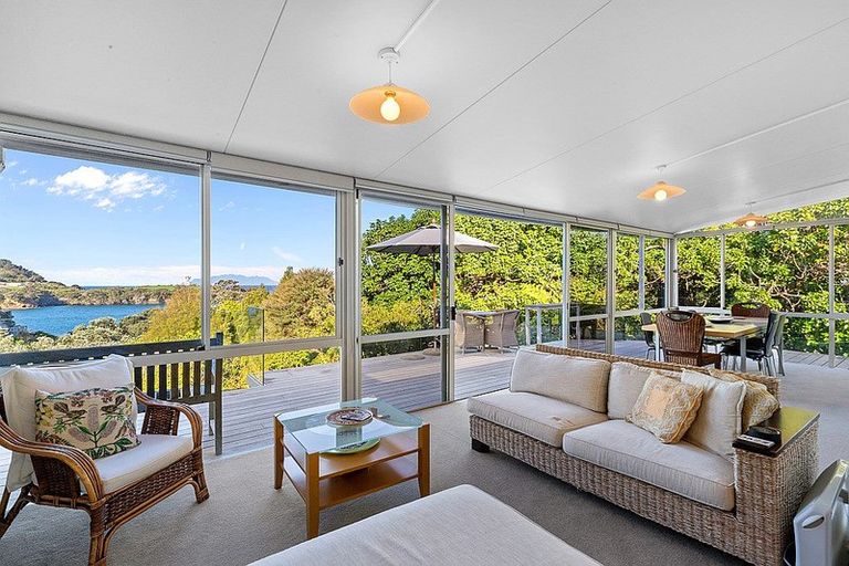 Photo of property in 27 Cotterell Street, Leigh, 0985