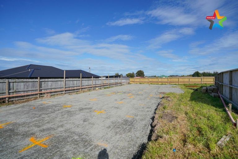 Photo of property in 110 Mavora Crescent, Heidelberg, Invercargill, 9812