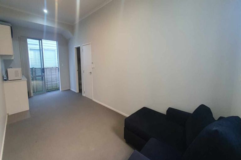 Photo of property in 11c Nimstedt Avenue, Oteha, Auckland, 0632