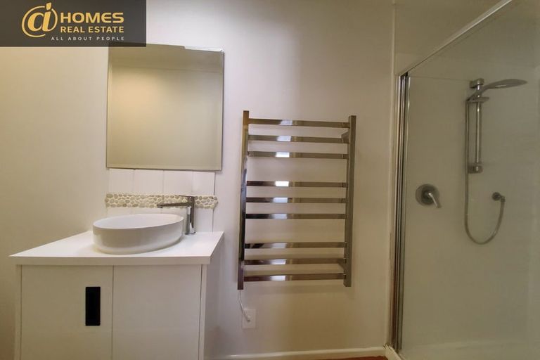 Photo of property in 13 Westall Road, New Lynn, Auckland, 0600