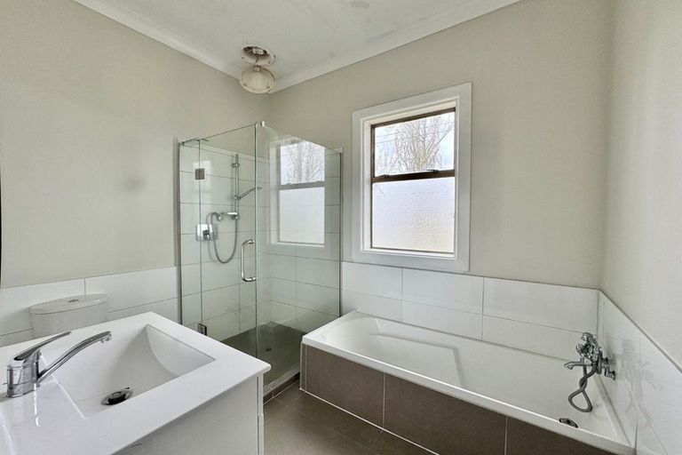 Photo of property in 2/15 James Road, Manurewa, Auckland, 2102
