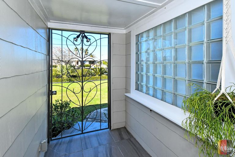 Photo of property in 1/140 Old Wairoa Road, Papakura, 2110