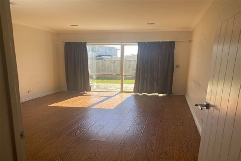Photo of property in 21d Stamford Crescent, Flat Bush, Auckland, 2019