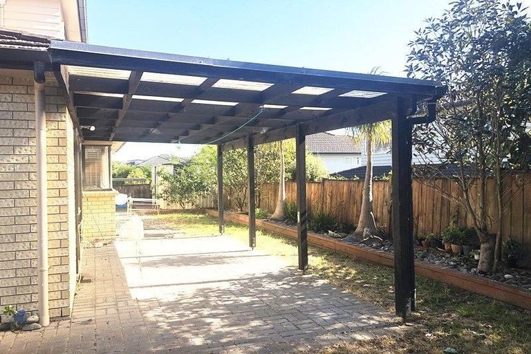 Photo of property in 4 Drumston Place, Flat Bush, Auckland, 2019