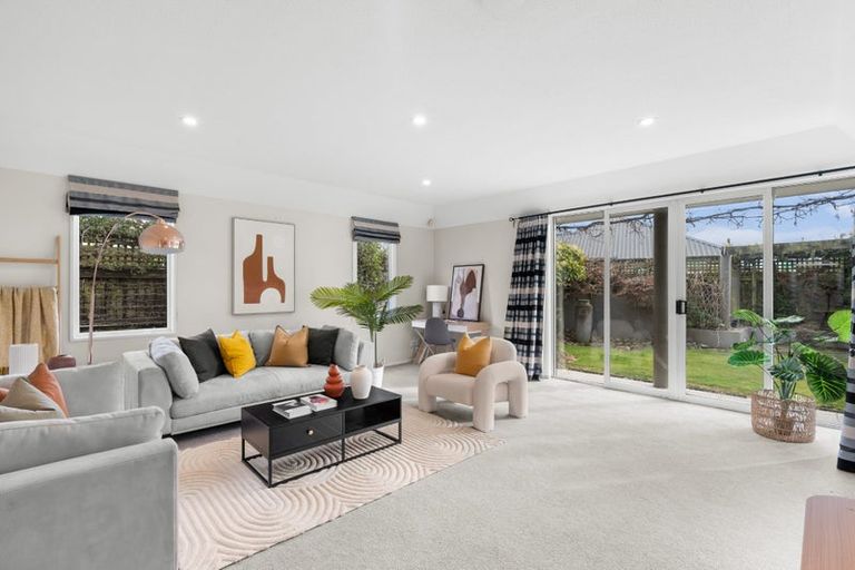 Photo of property in 5 Priorsford Court, Avonhead, Christchurch, 8042