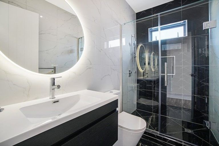 Photo of property in 75d Twin Parks Rise, Papakura, 2582