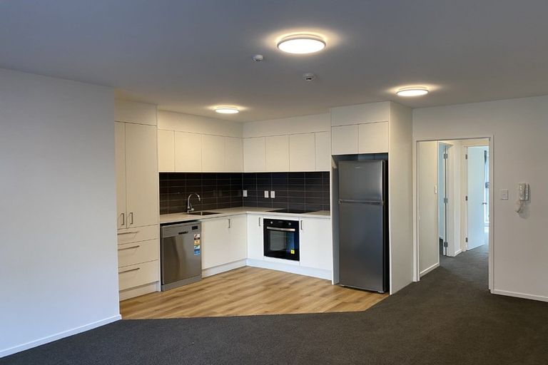 Photo of property in Amuri Park Apartments, 4/280 Bealey Avenue, Christchurch Central, Christchurch, 8013