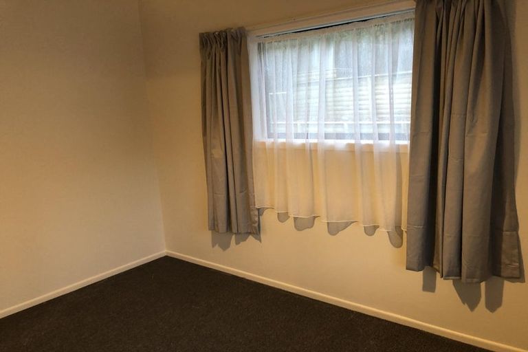 Photo of property in 105 Poplar Grove, Whalers Gate, New Plymouth, 4310