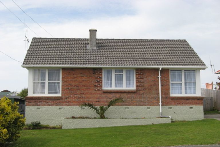 Photo of property in 5 Kauri Street, Gonville, Whanganui, 4501