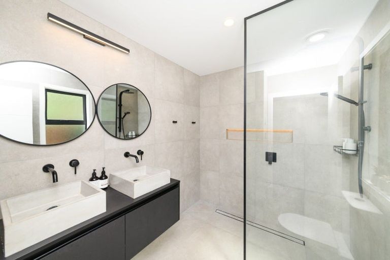 Photo of property in 35 Freedom Drive, Kelvin Grove, Palmerston North, 4414