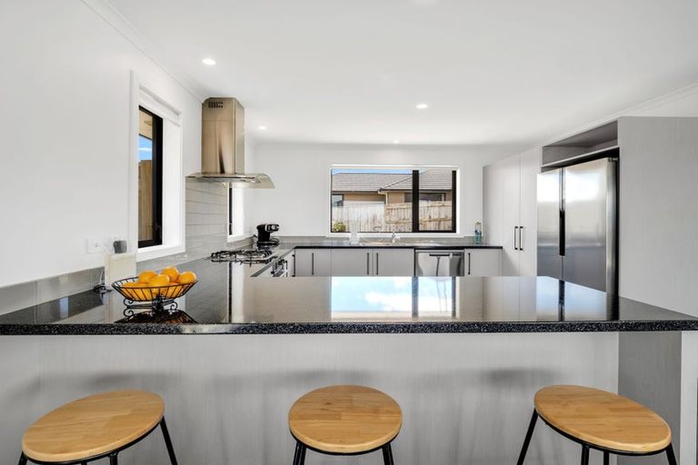 Photo of property in 36 Varsity Heights, Fitzherbert, Palmerston North, 4410