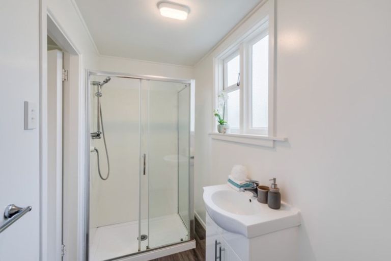 Photo of property in 10 Wyon Street, Linwood, Christchurch, 8062