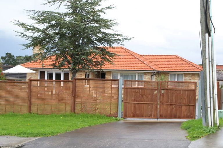 Photo of property in 15 Elliot Street, Howick, Auckland, 2014