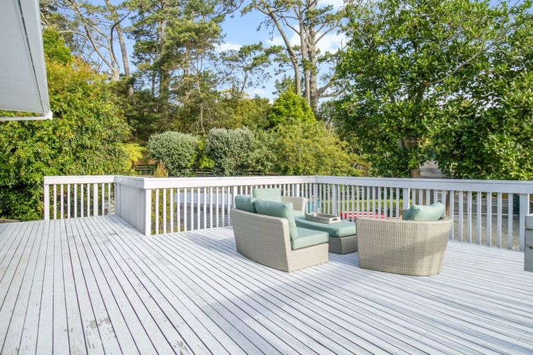 Photo of property in 132 Attwood Road, Paremoremo, Auckland, 0632