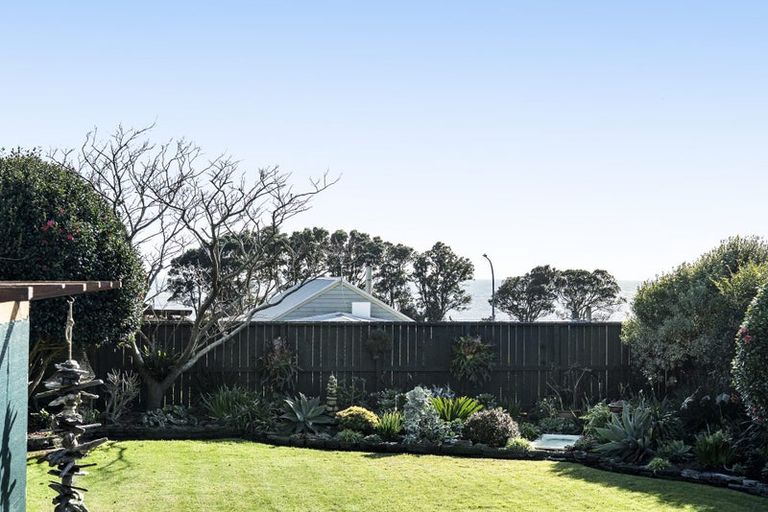 Photo of property in 38 Hume Street, Waitara, 4320