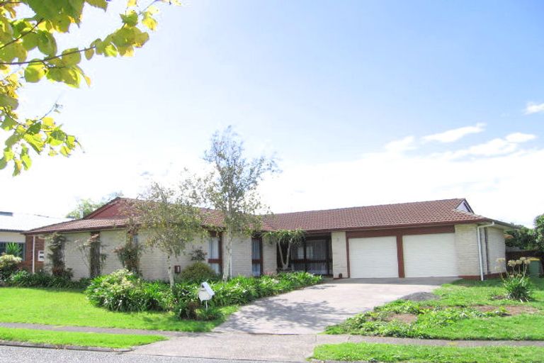 Photo of property in 7 Jane Gifford Place, Half Moon Bay, Auckland, 2012