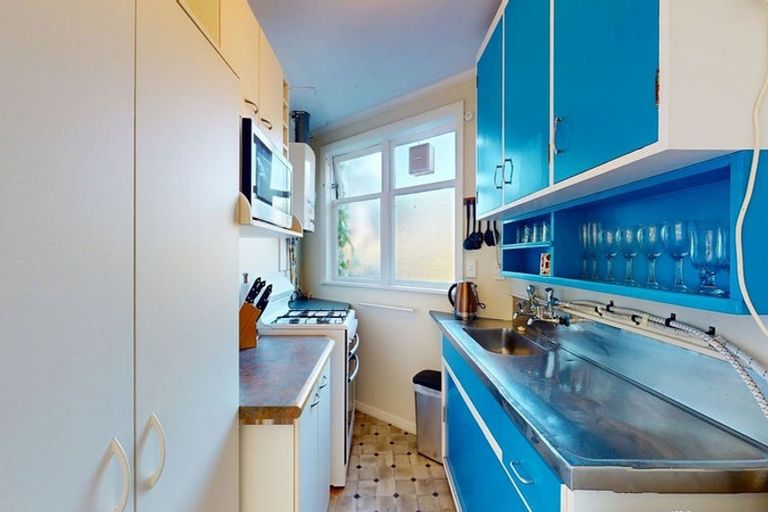 Photo of property in 3-5 Knoll Street, Island Bay, Wellington, 6023