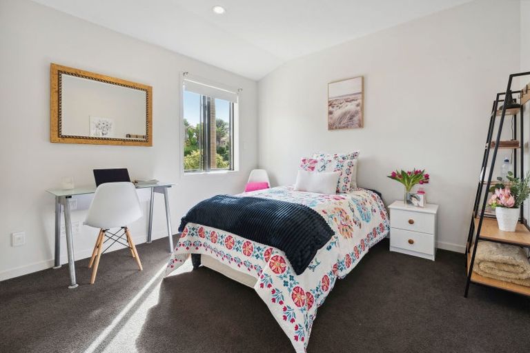 Photo of property in Point Ridge, 10/130 Gills Road, Albany Heights, Auckland, 0632