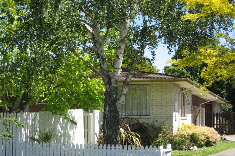 Photo of property in 2/73 Dunbarton Street, Redwood, Christchurch, 8051
