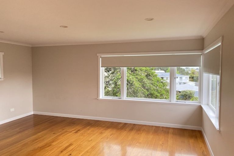 Photo of property in 111 Sunrise Avenue, Murrays Bay, Auckland, 0630