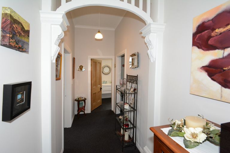 Photo of property in 3 West Avenue, Saint Clair, Dunedin, 9012