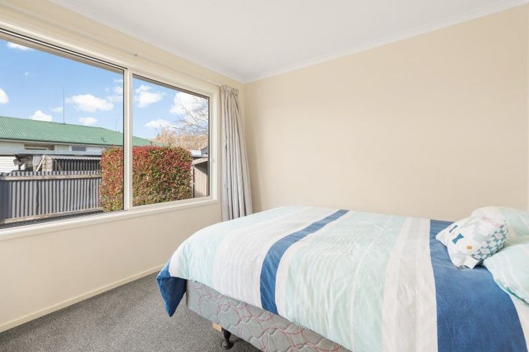Photo of property in 42 Newburn Street, Waikaia, 9778
