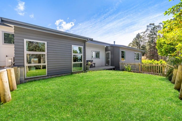 Photo of property in 9 Sylvan Way, Silverstream, Upper Hutt, 5019